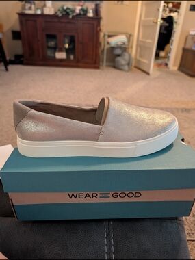 Toms Slip-On Sneakers in Shimmery Blush Pink and White